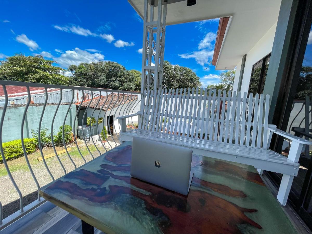 Zeus Guesthouse -Free Sjo Airport Shuttle La Garita (Alajuela) Экстерьер фото